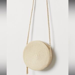 H&M’s Divided Straw Shoulder Bag